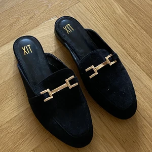 Skor - ✨ frakt inräknat i priset