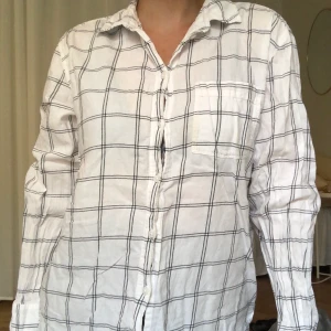 H&M - skjorta 🌻 - Skön skjorta från H&M 🌻 fint skick! 