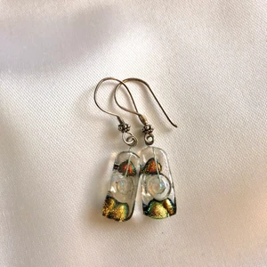 Handgjorda örhängen - Handgjorda örhängen i silver (925) och glas. Aldrig använda.