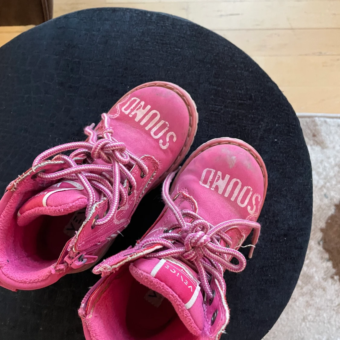 Flicka Kängor i rosa - 90