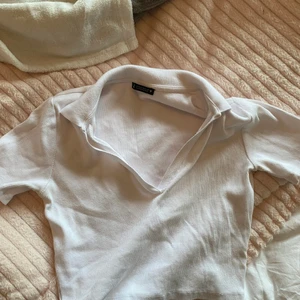 Topp zara - Lätt gropar topp från zara, slutar vid naveln, använd 2 gånger