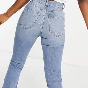 Säljer dessa jeans då de ej används, storlek 36/30. Pris kan diskuteras