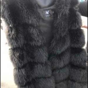 Pälsväst faux fur 