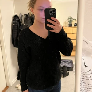 Nakd stickad  - Svart stickad tröja som är väldigt skön men använder den aldrig