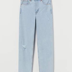 Aldrig använda jeans från H&M i storlek 36, funkar även för 34 💗 Kom med bud! 