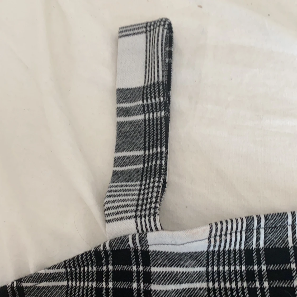 H&M klänning storlek 44  - 91