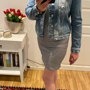 Calvin Klein Jeans  - Storlek M , använd bara några gången!!