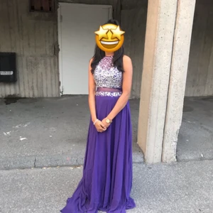 Bal klänning - Använt en gång, s men kan funka på m