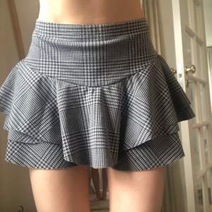 Shorts-kjol :) använt en gång för en shoot!
