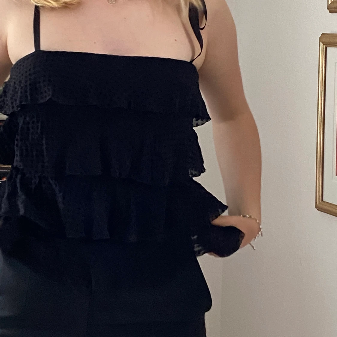 Svart volangtopp - 90