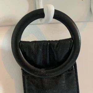 Bälte - Ett super läckert bälte som jag köpte på myrornas för nått år sedan men som inte används. (Frakt ingår ej)