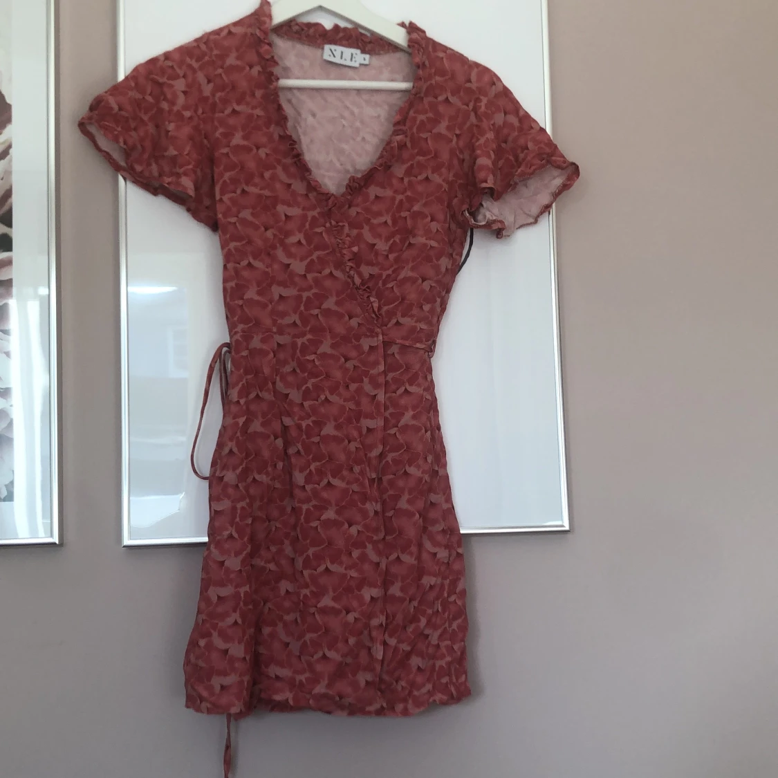 Wrap tie klänning storlek S