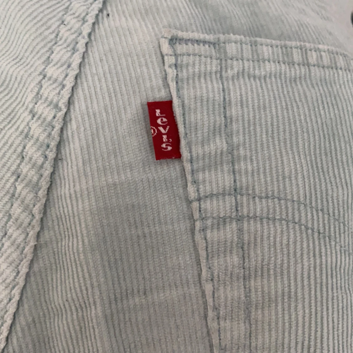 Levis ljusblå byxor - 90