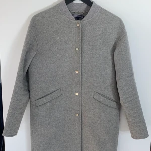 Tommy Hilfiger Coat S - Tommy Hilfiger kappa i storlek 6 (motsvarande S), double face fabric, jättebra skick! 