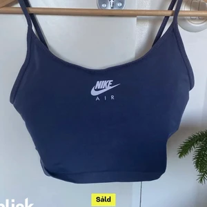 !!!LÅNAD BILD!!! - Söker ett sånt här linne i strl xs! Vill verkligen ha ett för ett rimligt pris och hittar inte det nånstans!! Snälla hjälp!!!