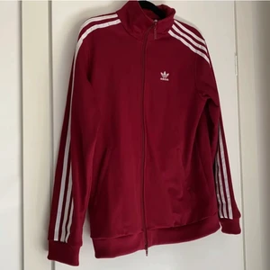 Tröja med dragkedja från adidas - Tröja i fint skick!