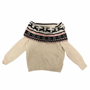 Sweater  - Comfy sweater for Christmas or New Years ✨✨