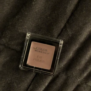Eye primer - Eye primer <3 helt oanvänd och orörd ❤️‍🔥