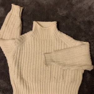 Knitted sweater - 150 + frakt