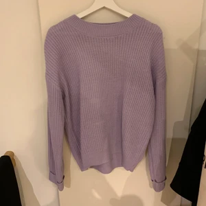 Stickad tröja - Strl M. 80kr