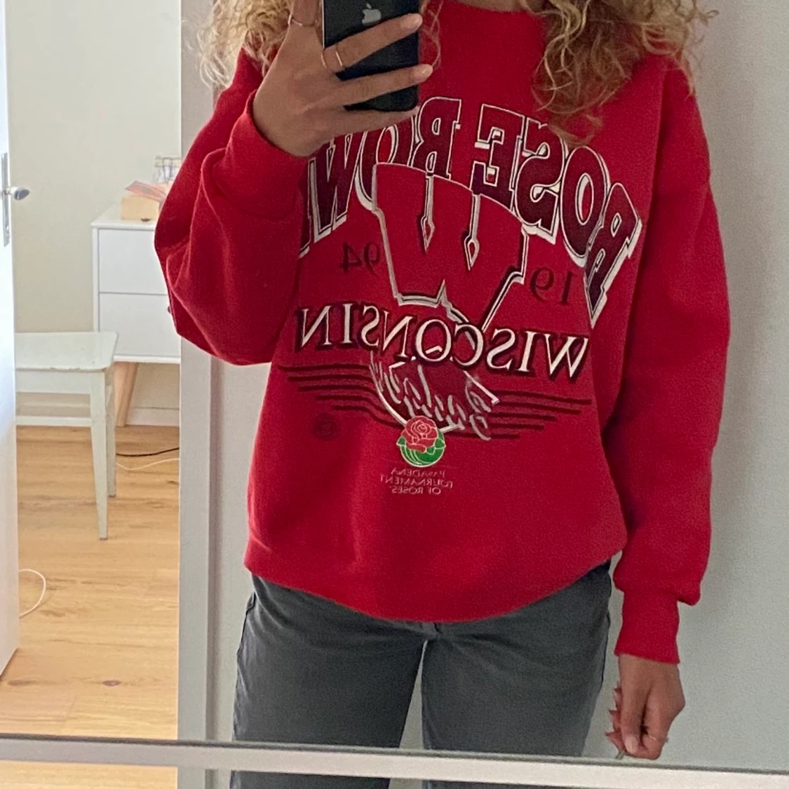 Röd sweatshirt med tryck 