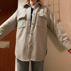 Overshirt/jacka - Fin grå/grön färg 