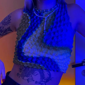 Töjbart linne - 90-tals inspirerat linne i roligt material! 