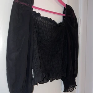 Svart topp - Svett snygg topp / blus.