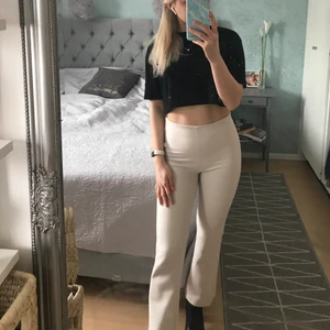 Kostymbyxor - Helt nya kostymbyxor från zara, aldrig använda, nypris 400 sälja för halvapriset