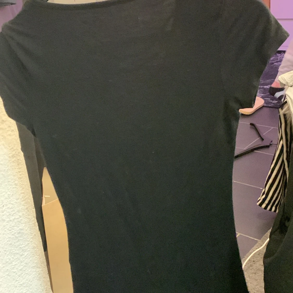 Svart tröja  - 90