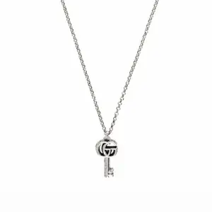  Gucci Silver Double G Key Necklace   Size: UNI Price: 1499kr Brand new All og  Everything is 925 sterling silver & made in Italy