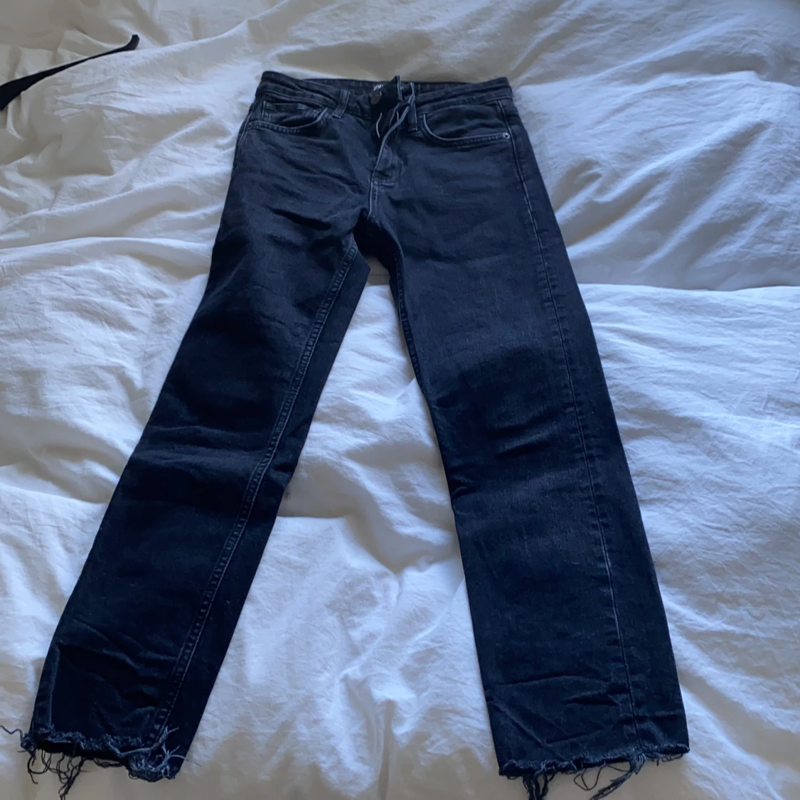 Washed black jeans från zara - 90