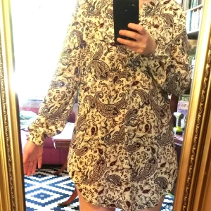 Mönstrad klänning från Indiska - Jättefin klänning/tunika, knappt använd