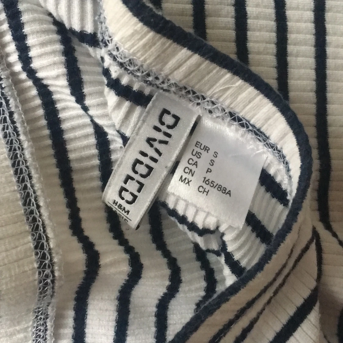 Randiga tröjor. - 90