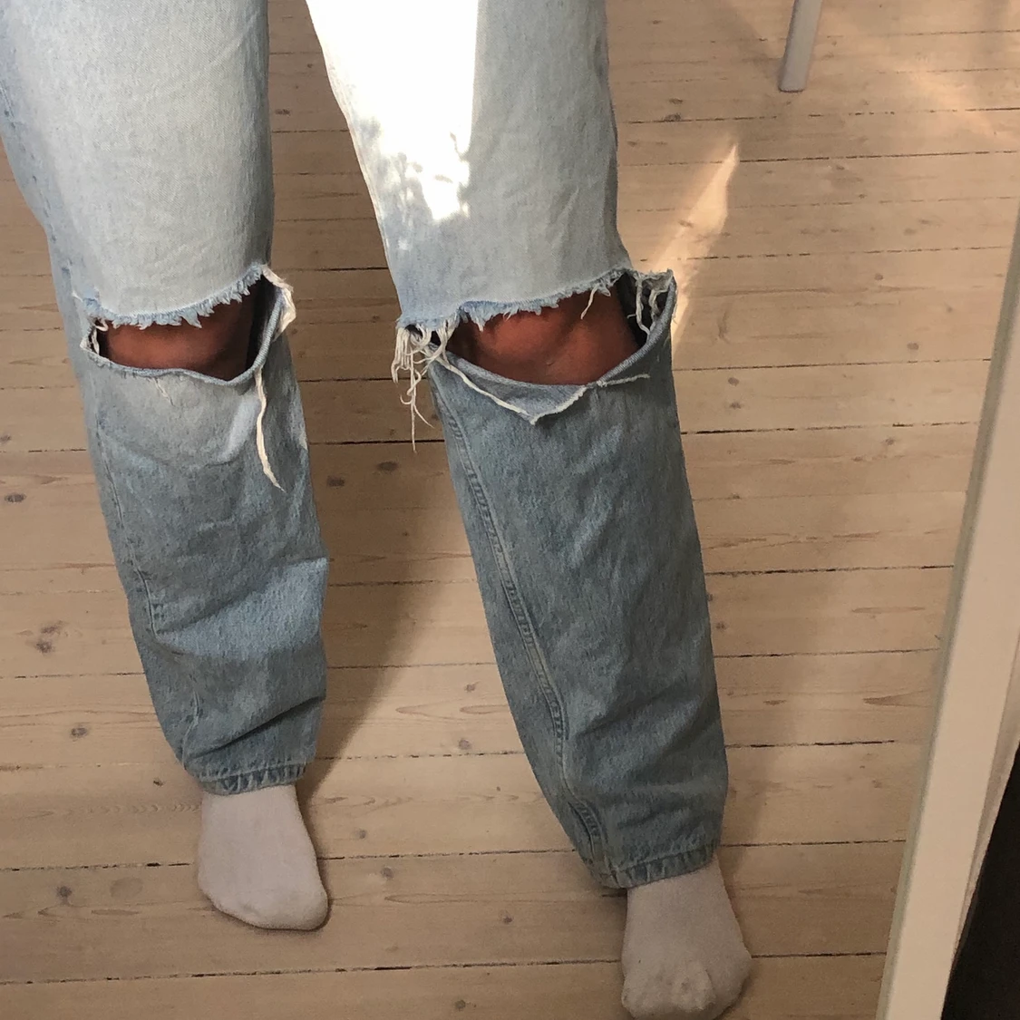 Jeans med hål - 90