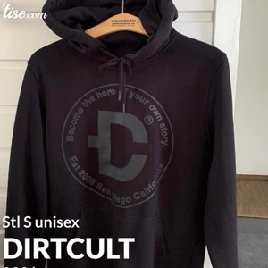 Dirtcult hoodie  - Fint skick, skönt lurv kvar i den 