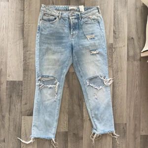 Loose fit jeans, ljusblå  - Loose fit jeans från LOGG, HM. Knappt använda.