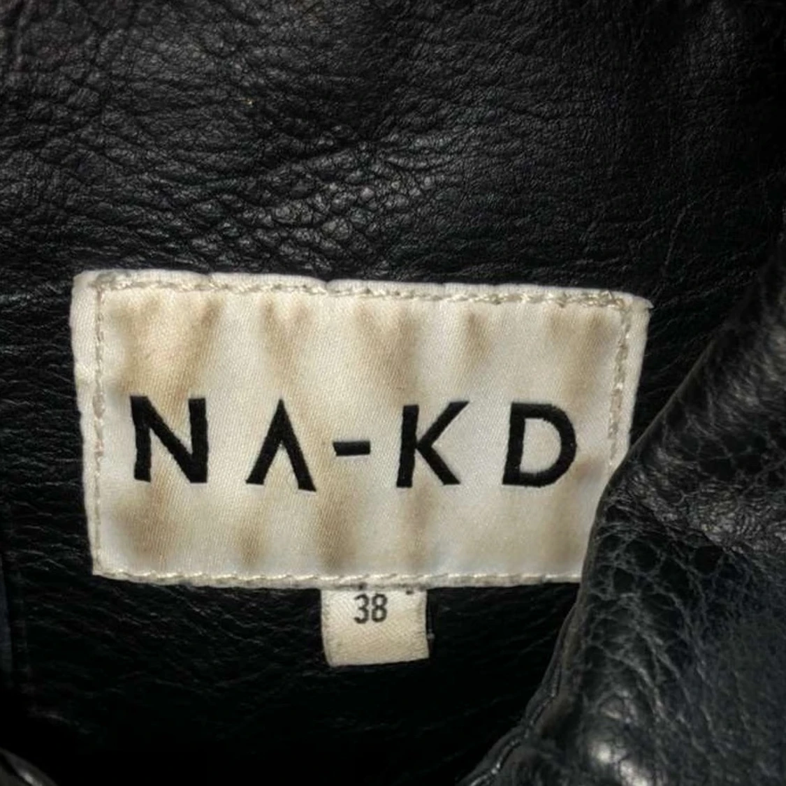 Skinnjacka NA-KD storlek 38 - 91