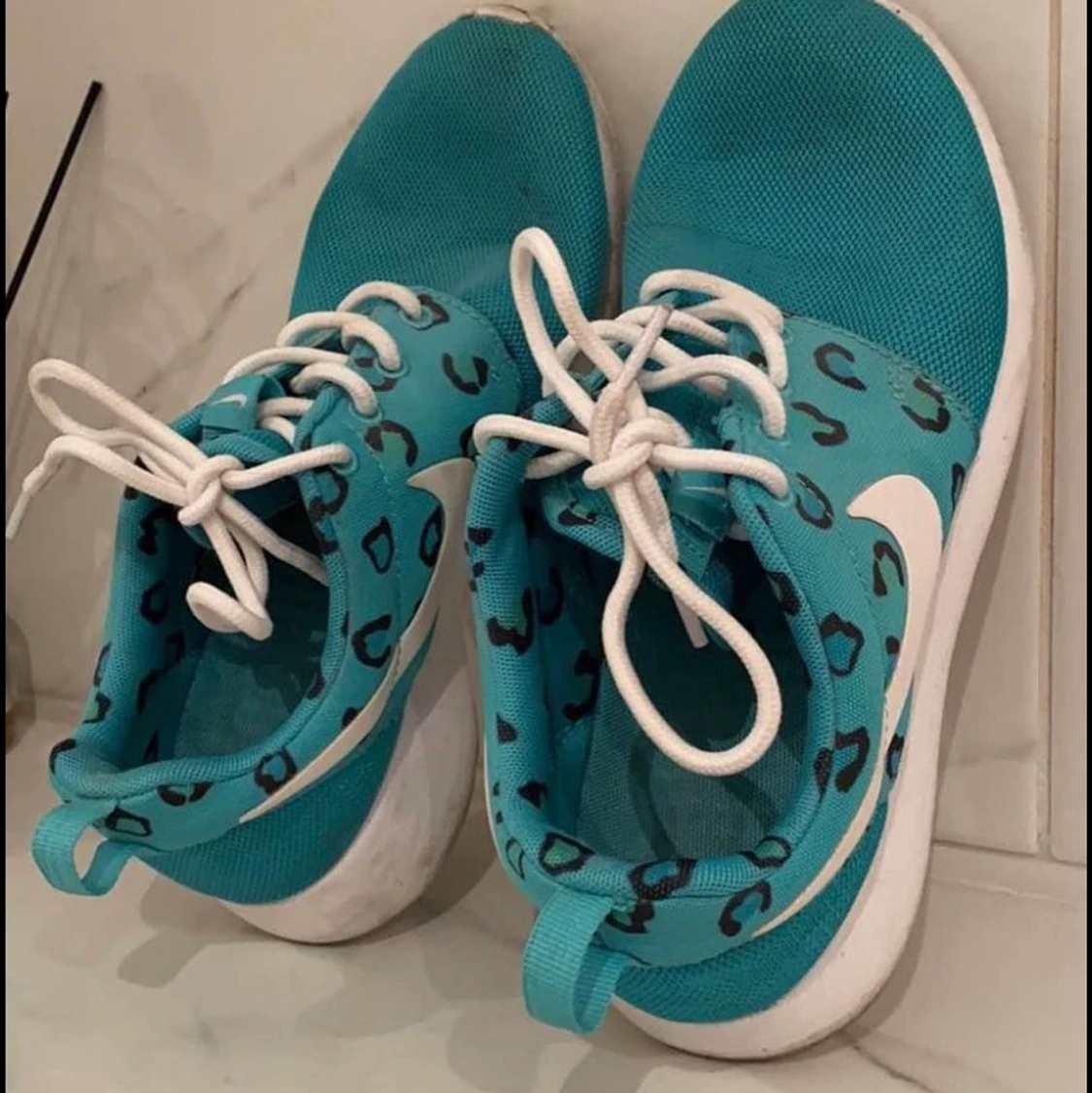 Leopardmönstrade Nike’s