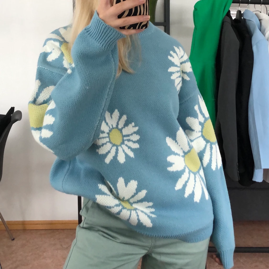 Trendig stickad tröja - 90