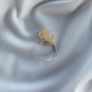 Yellow Calcite ring  - Statement ring with raw calcite. Handmade 💍💗