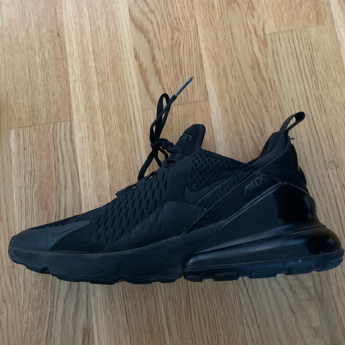 Svarta Nike air Max 270 