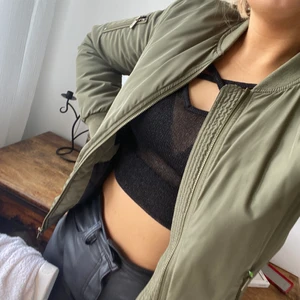 Grön jacka - Superfin jacka! 