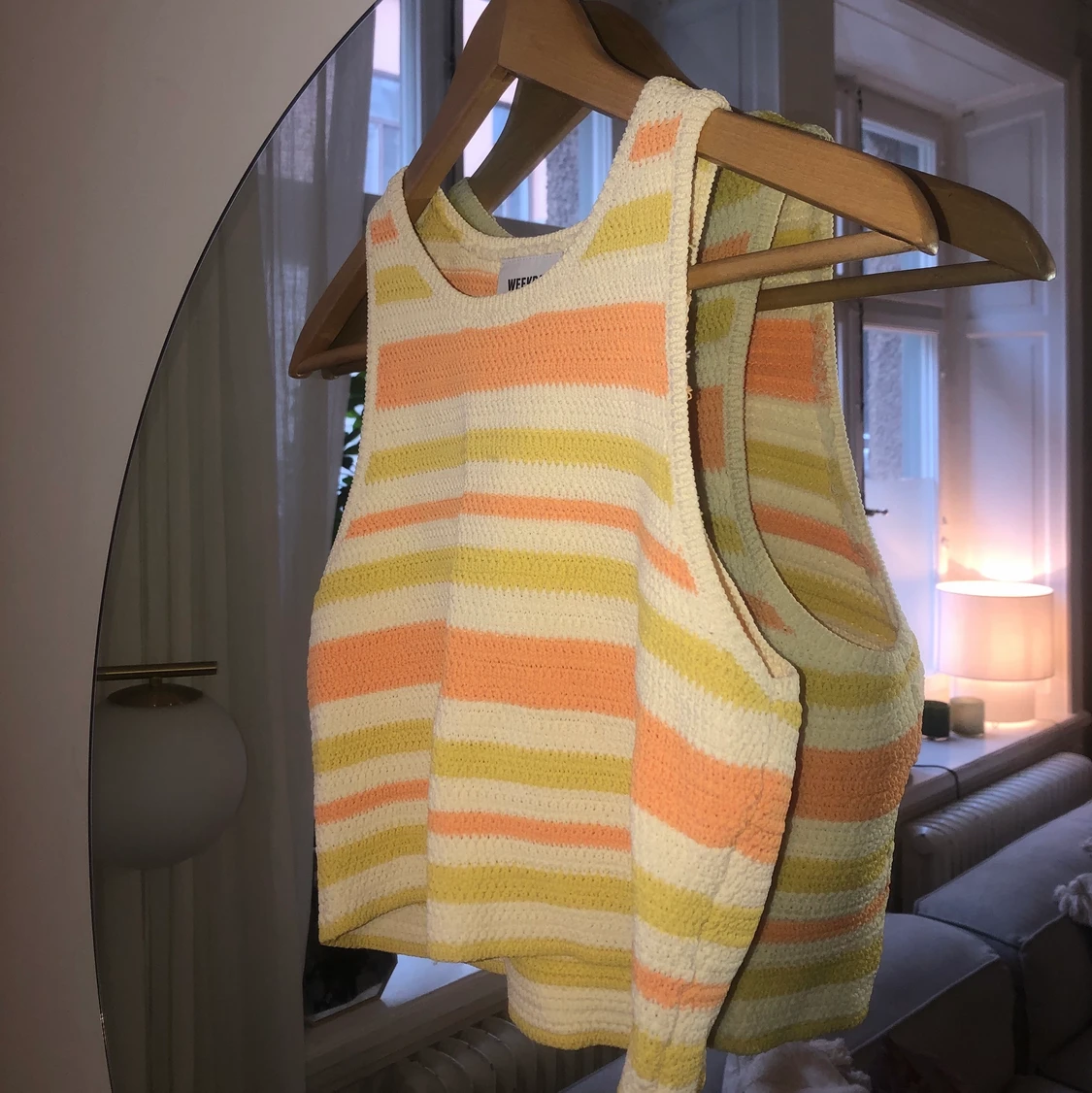 Stickad topp/ tröja från Weekday