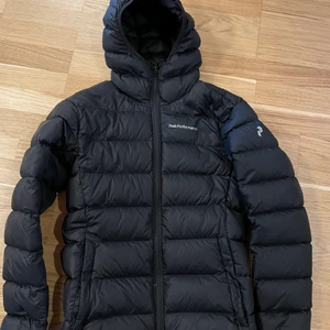 Peak performance jacka - Bra skick, använt fåtal gånger 