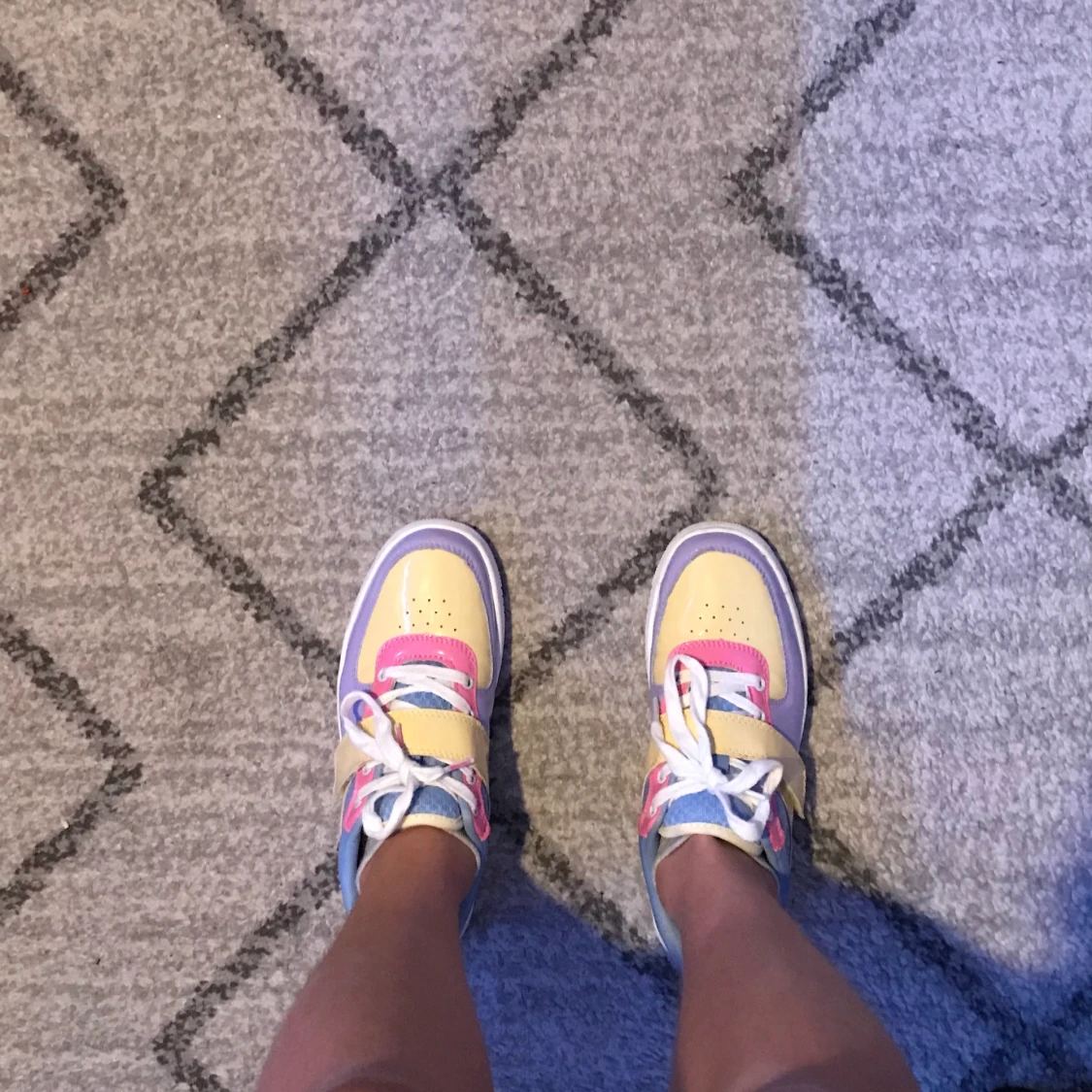 Glossy pastell sneakers  - 91