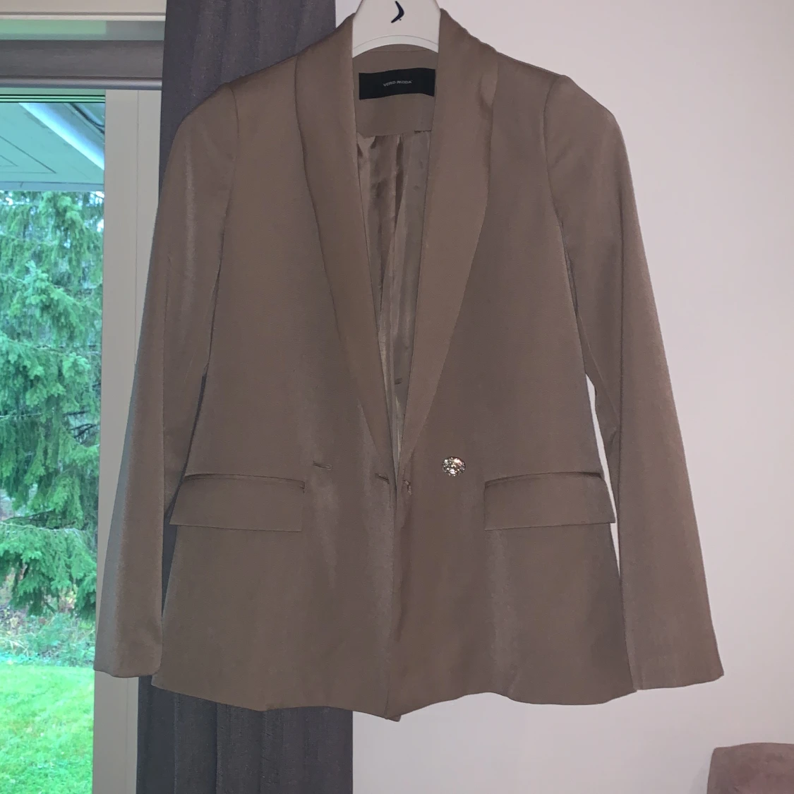 Brun jättefin kavaj i bra skick✨💕