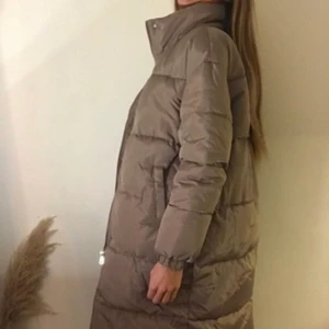 Vinterjacka  - Något ljusare i verkligheten, strl s