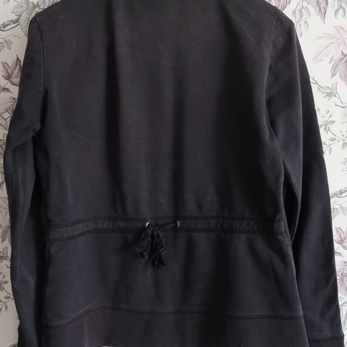 Svart jacka medium (juniors usa) - 91