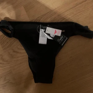 Bikini trosor  - Som du ser helt oanvända med prislapp kvar